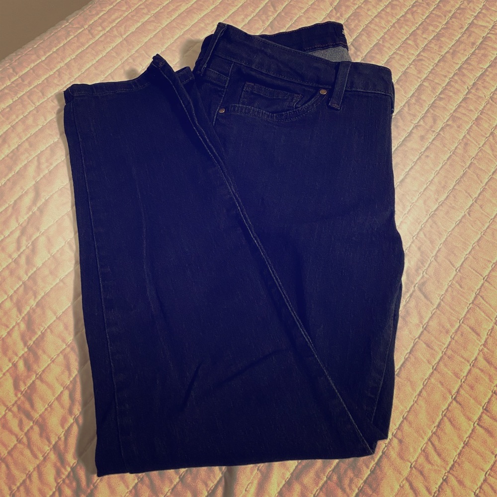 Never Worn Dark Wash Skinny Jeans
